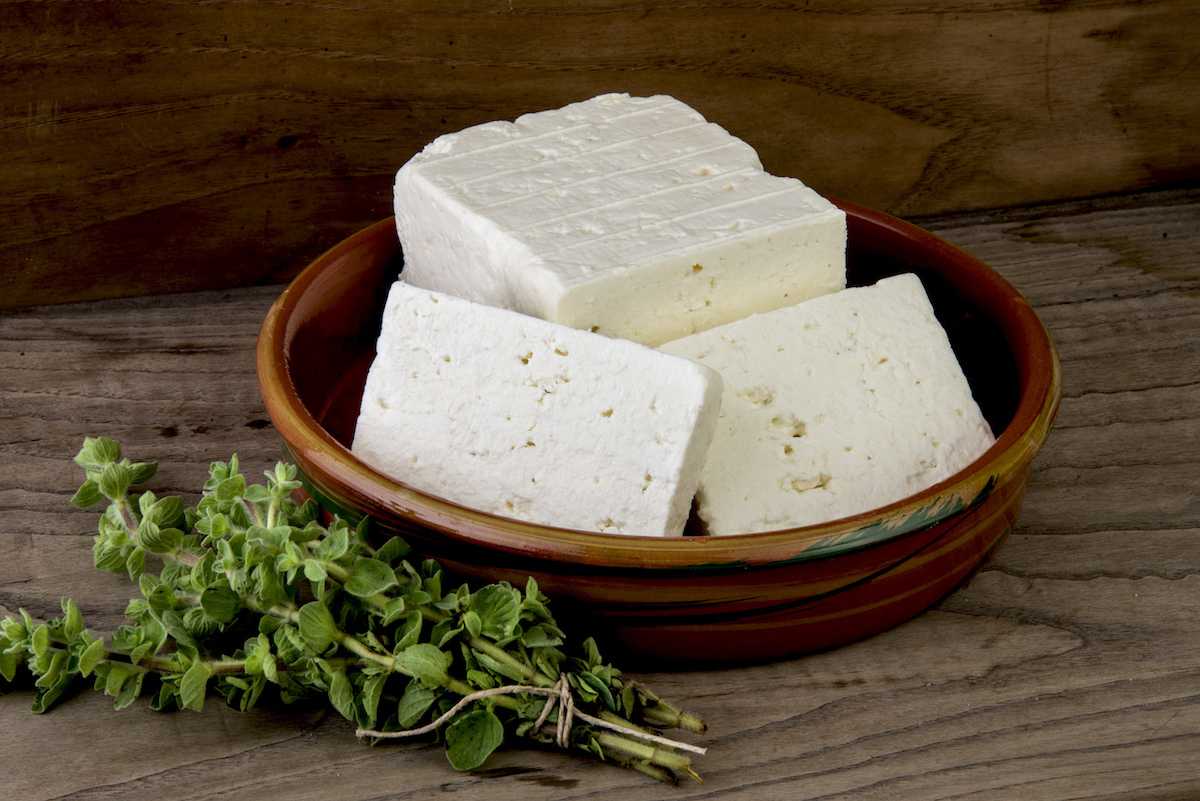 Сыр фета что это такое свойства польза и вред для организма