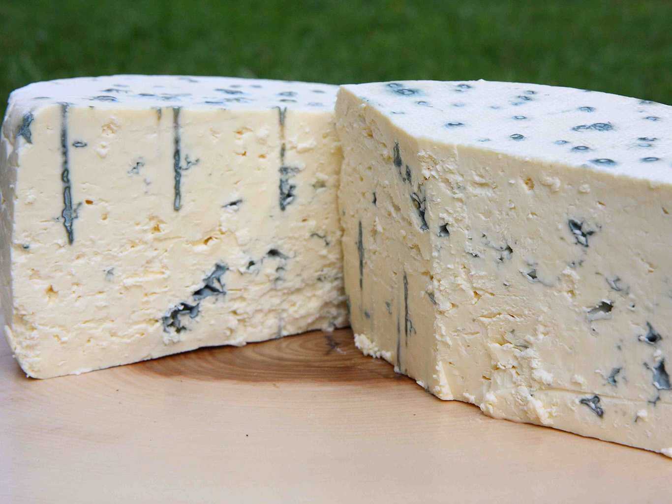 Какой вкус у сыра с пажитником, описание сорта и процесс его изготовления