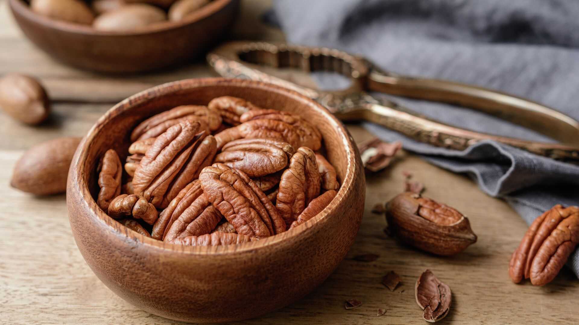 Орех пекан — описание, полезные и вредные свойства, состав, калорийность