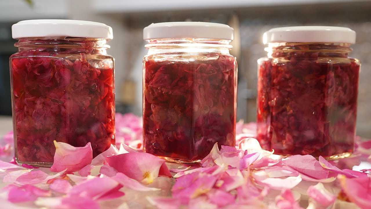 Варенье из лепестков роз: полезные и лечебные свойства. как приготовить варенье из лепестков чайной розы, без сахара, без лепестков, с медом?