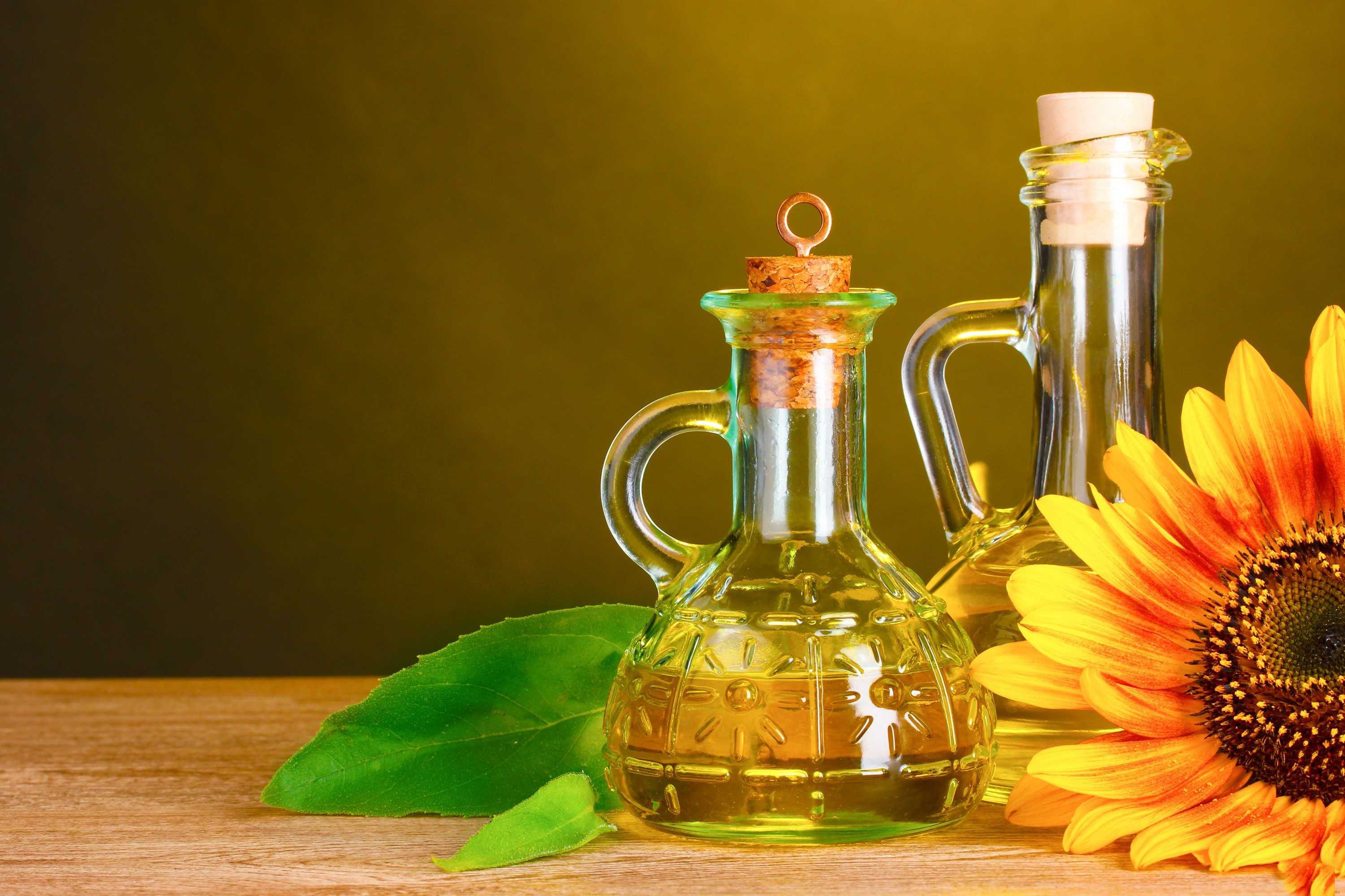 Как употреблять подсолнечное масло с пользой, учитывая его калорийность, состав и полезные свойства?