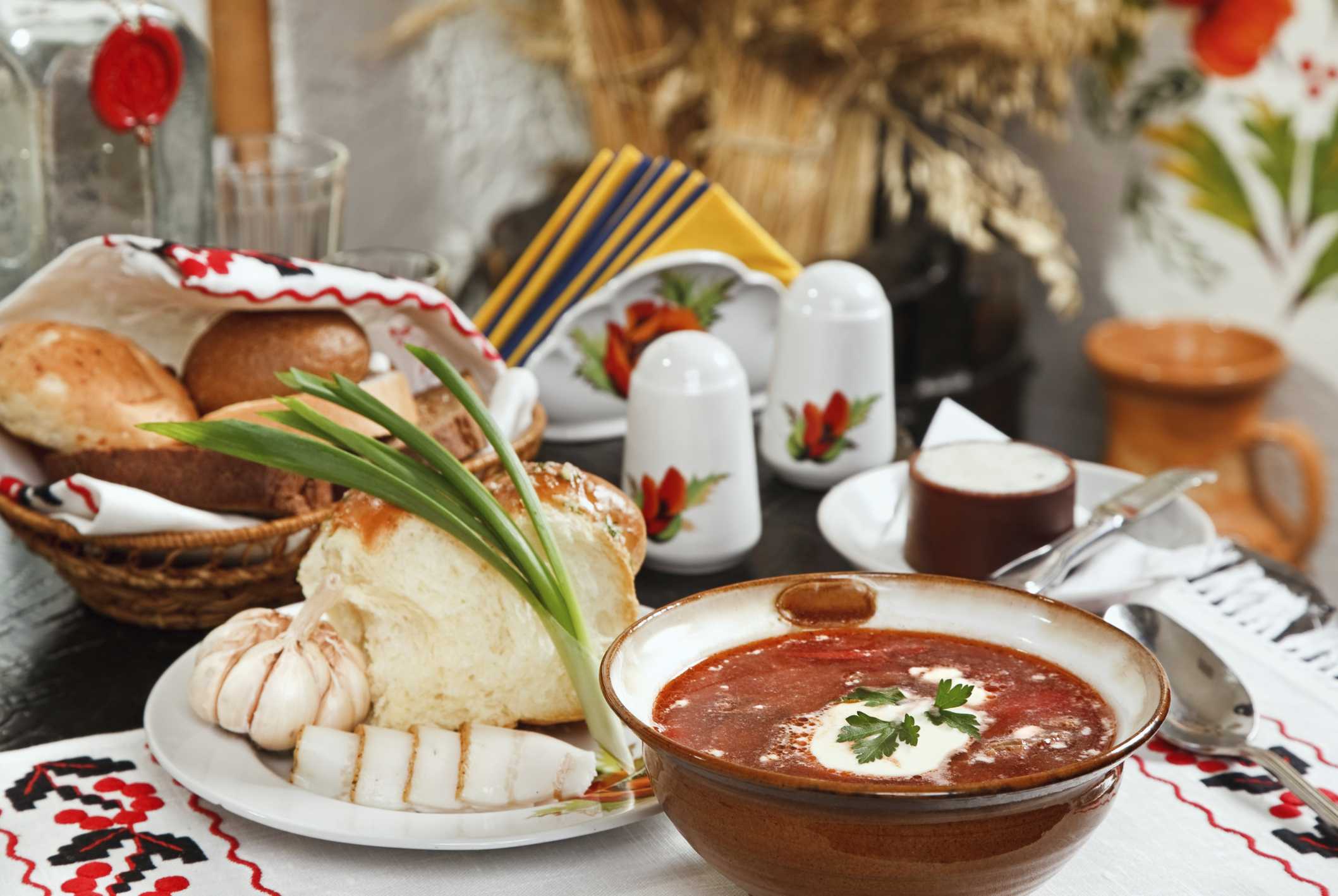 Приготовление борща: разнообразие вариантов блюда, классический рецепт настоящего украинского супа