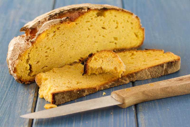 Кукурузный хлеб – основа полезного и питательного рациона