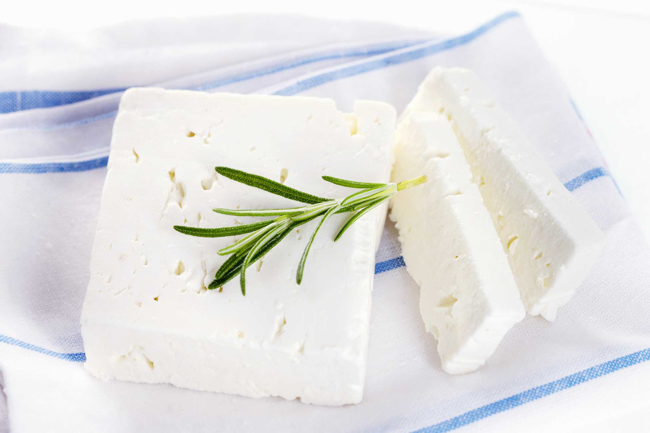 Сыр фета: польза и вред молочного продукта
