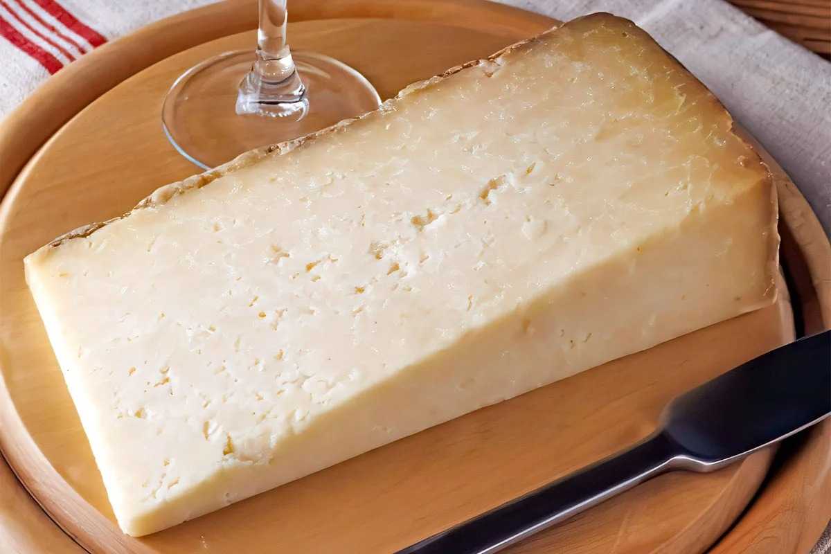Диетический сыр: список лучших нежирных сортов для диеты, какой считается лучшим с низким содержанием жира для худеющих, как выбирать для похудения?